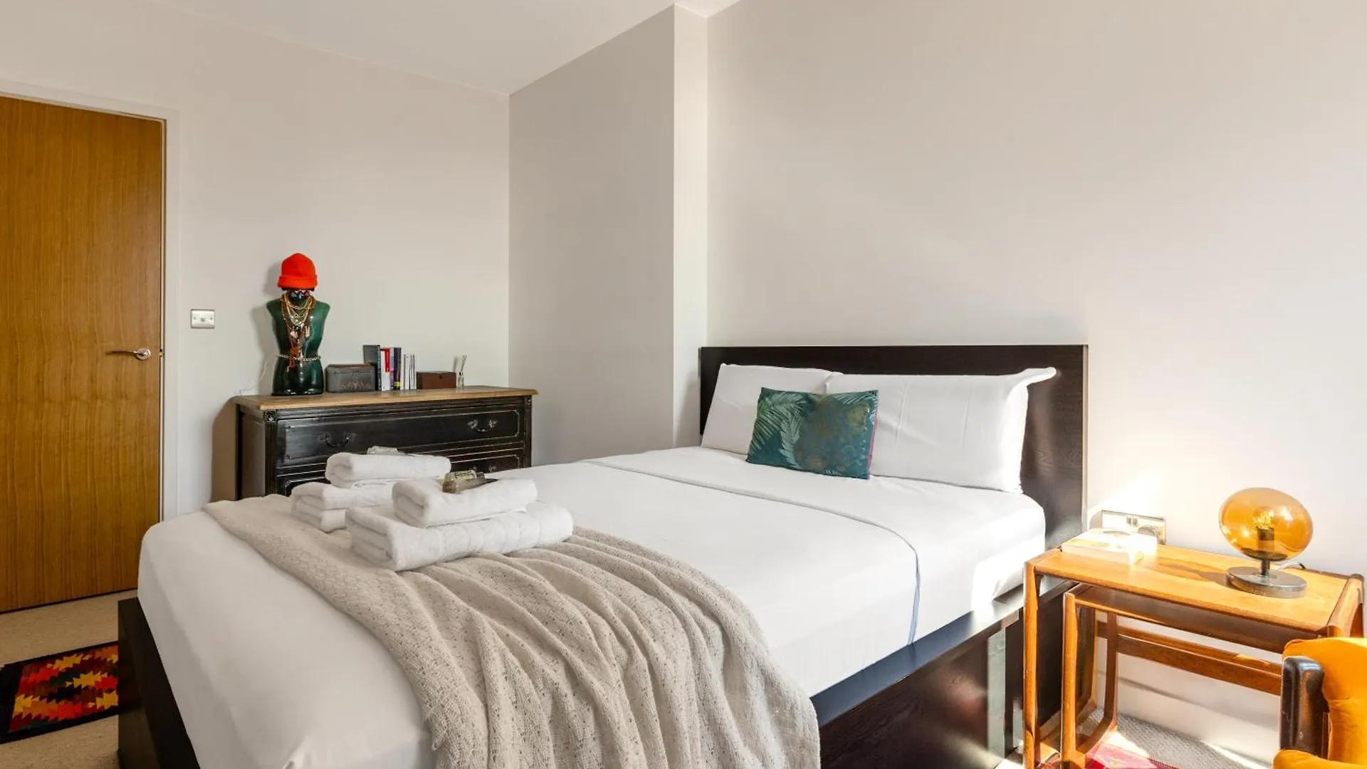 Stylish 1Br Apt, 8 Mins To Stratford Station London Apartment